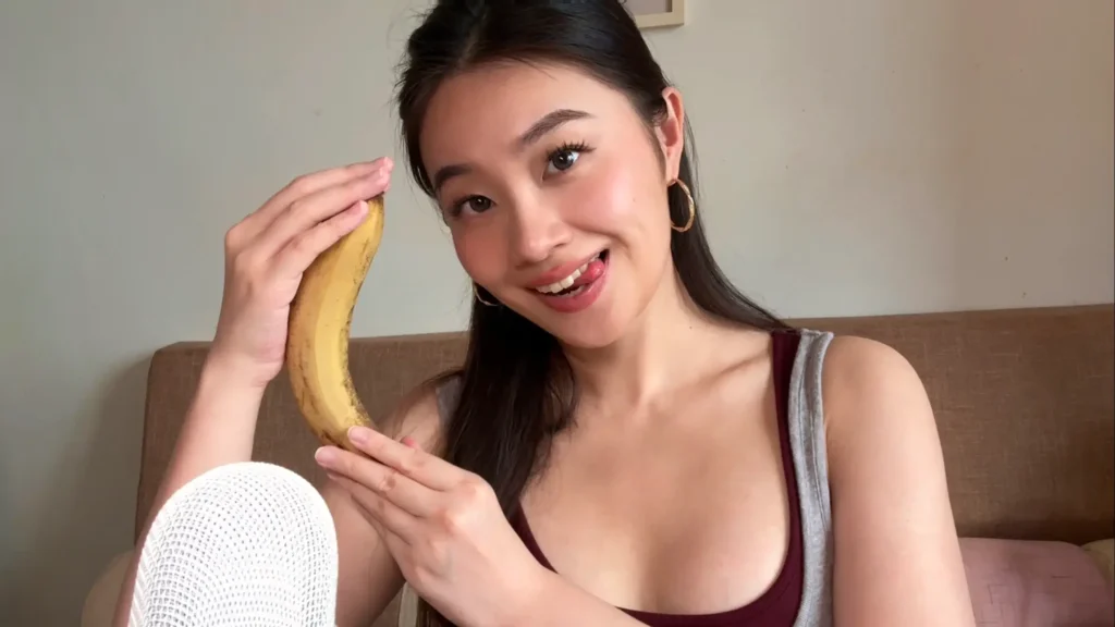 Lin ASMR Eating a Banana Patreon Leak