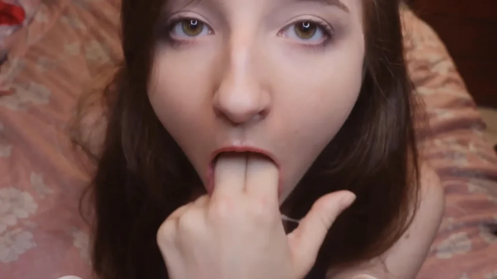 AftynRose ASMR Fun with the Tongue Tease