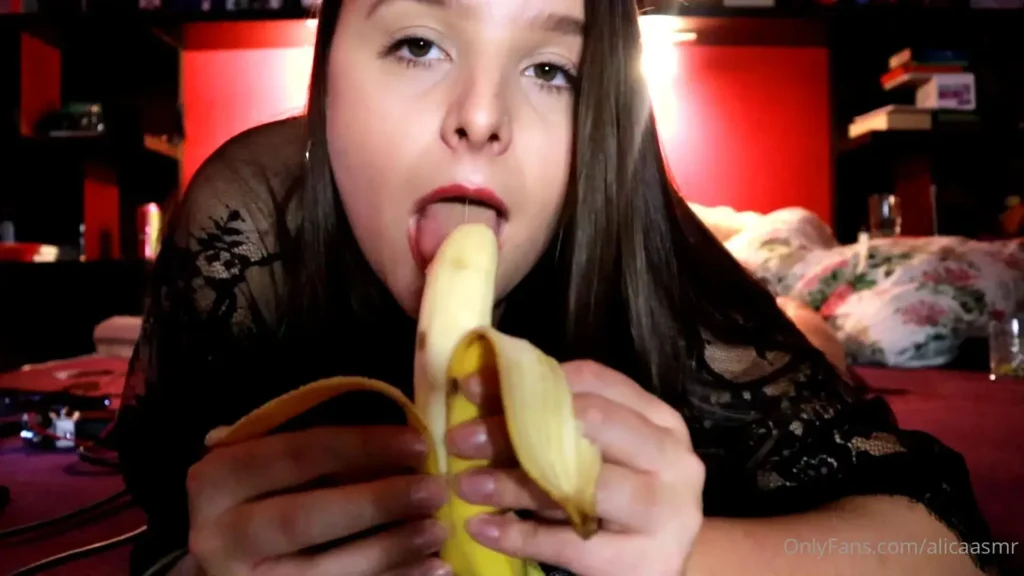 Astraea ASMR Banana Sucking Onlyfans Leak