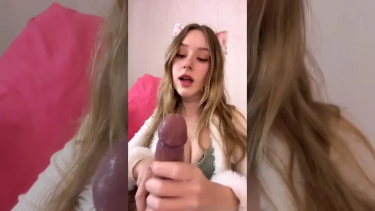 Diddly ASMR Cum on Me