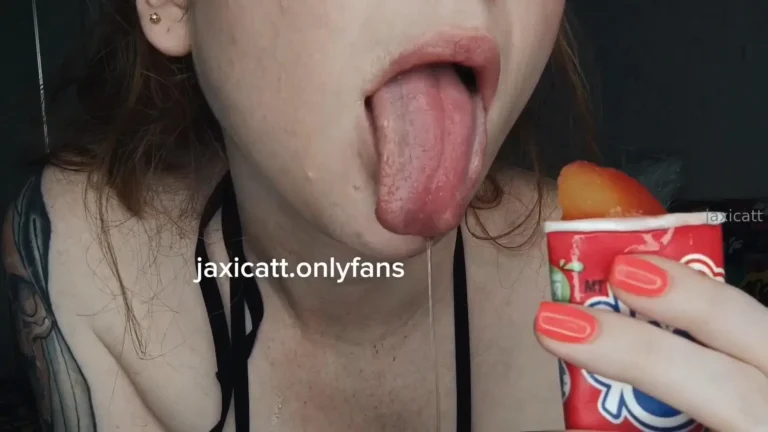 Jaxi ASMR Popsicle Sucking on a Hot Day