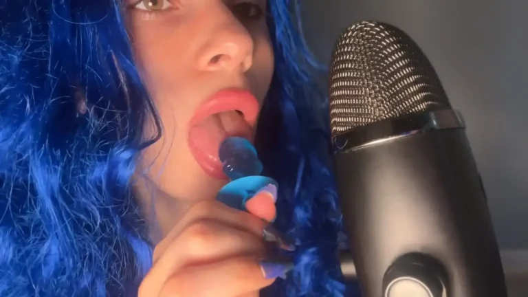 BabyGem ASMR Lollipop Licking & Wet Spit Painting Leak