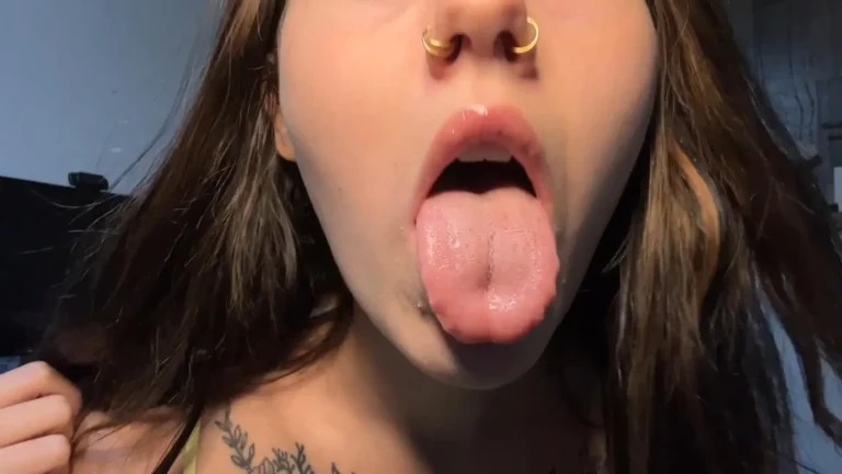 Madzz World ASMR Lens Licking Patreon Leak