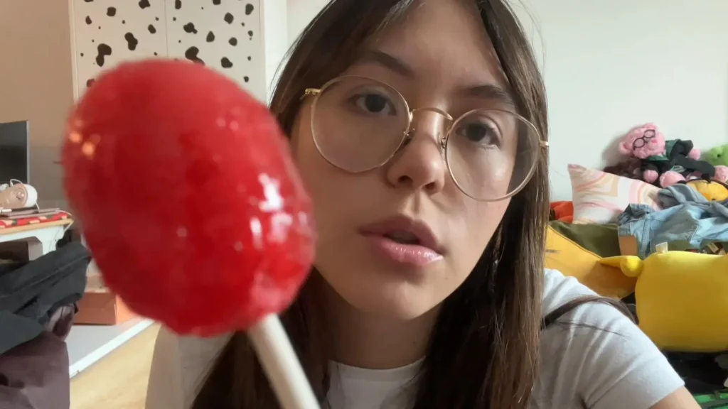 TipToe Tingles ASMR Lollipop Kisses and Spit Painting Patreon Leak