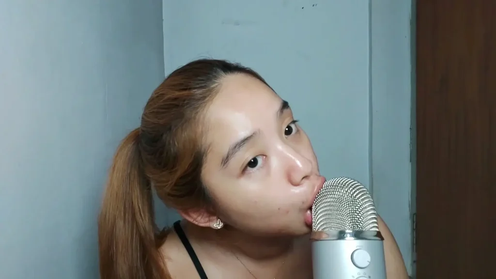 ZOZO ASMR Mic Nibbling Patreon Leak