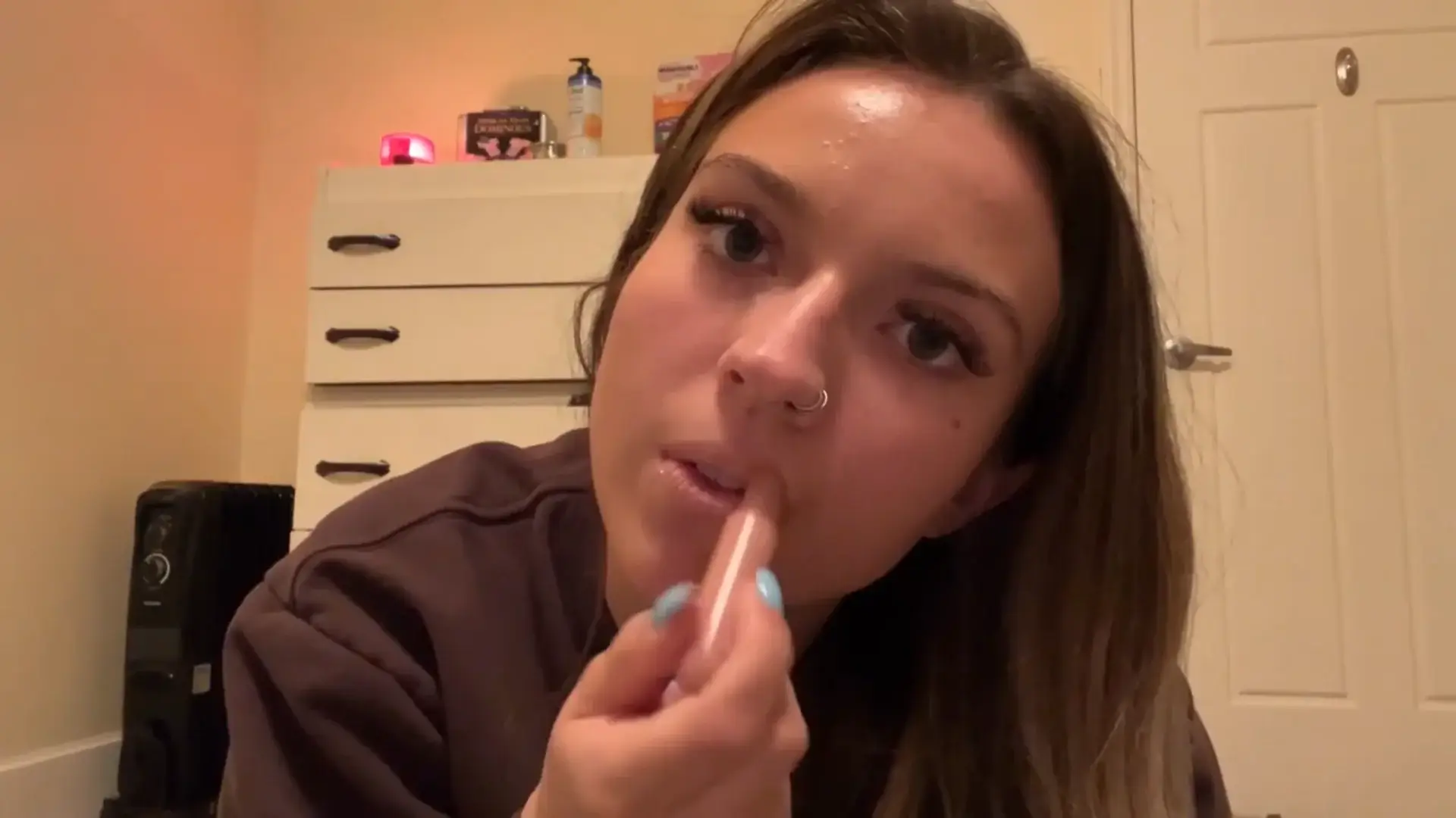 Sadie ASMR Lipgloss Application With Lens Licking Patreon Leak - ASMRFree